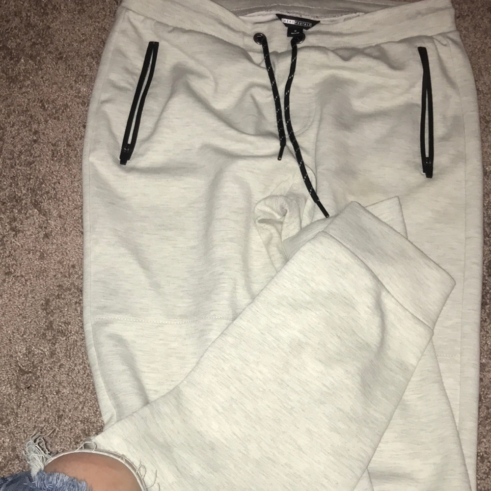 aero sweatpants